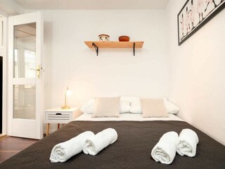 Holiday house Stari Grad Features 52