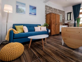 Holiday house Stari Grad Features 35