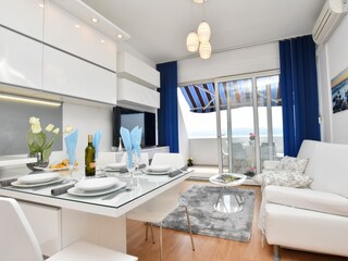 Apartment Jesenice bei Dugi Rat Features 5