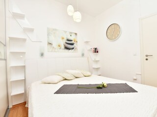 Apartment Jesenice bei Dugi Rat Features 8