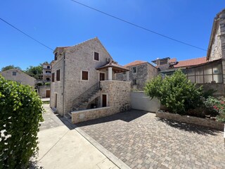 Holiday house Vrboska Features 10