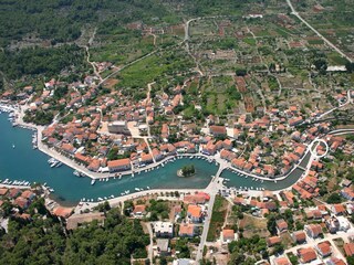 Ferienhaus Vrboska Außenaufnahme 7