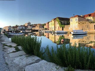 Ferienhaus Vrboska Außenaufnahme 9