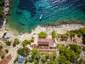 Ferienhaus House Robinzon Sea beauty - Zastražišće - image1