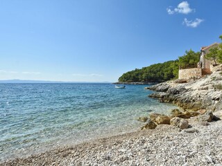 Holiday house Zastražišće Environment 45