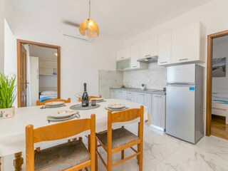 Apartment Stara Novalja Ausstattung 1