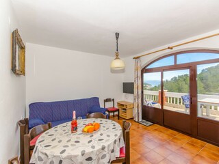 Apartment Stomorska Features 9