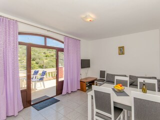 Apartment Stomorska Features 20
