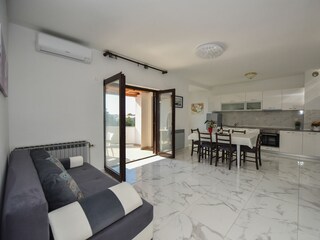 Apartment Stara Novalja Features 30