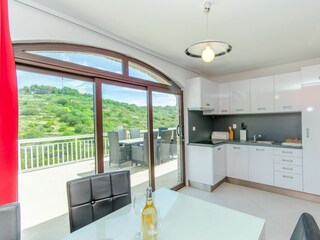 Apartment Stomorska Ausstattung 13