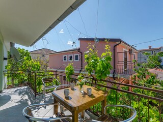 Apartment Starigrad Features 14