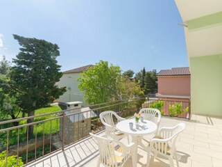 Apartment Starigrad Features 8