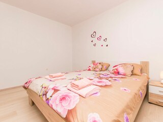 Apartment Murvica Features 8