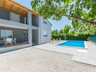 Apartment Murvica Features 11