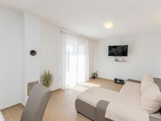 Apartment Murvica Features 16