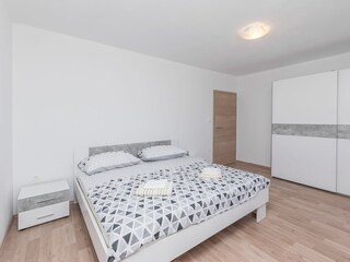 Apartment Murvica Features 25