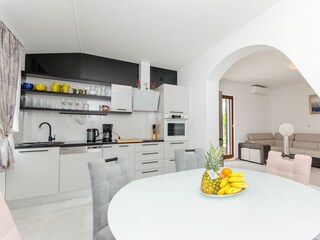 Apartment Solin Features 11