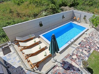 Apartment Solin Features 13