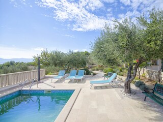 Holiday house Bol Features 4