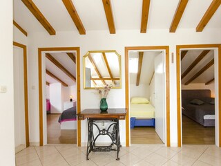 Holiday house Bol Features 24