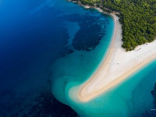 Holiday house Bol Features 32