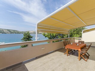 Apartment Stara Novalja Features 11