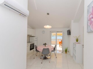 Apartment Stara Novalja Features 15