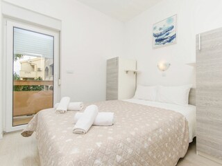 Apartment Stara Novalja Features 10