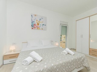 Apartment Stara Novalja Features 12