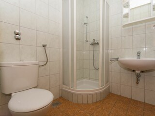 Apartment Okrug Donji Features 37