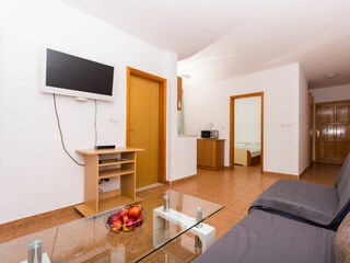 Apartment Okrug Donji Features 16