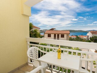 Apartment Okrug Donji Features 40