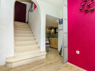 Apartment Okrug Gornji Features 16