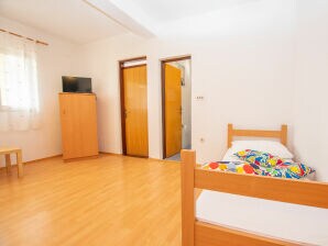 Apartments Barbara - Pakostane - image1