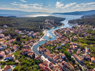Holiday house Vrboska Features 13