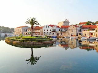 Holiday house Vrboska Features 19