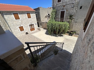 Holiday house Vrboska Features 13