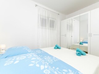 Apartment Okrug Gornji Features 14