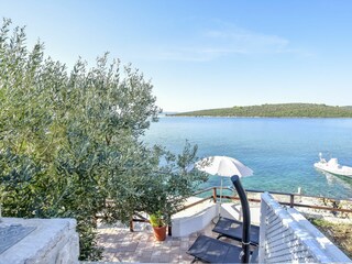 Holiday house Tkon Features 25