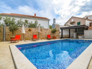 Holiday house Okrug Donji Features 17