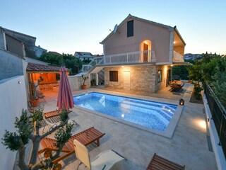 Holiday house Okrug Donji Features 13