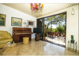 Holiday house Maslinica Features 52