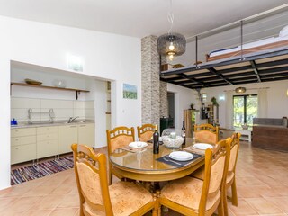 Holiday house Slatine Features 30