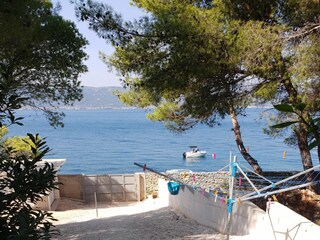 Holiday house Slatine Environment 32