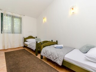 Holiday house Slatine Features 26