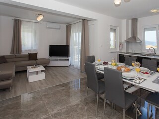 Holiday house Seget Donji Features 46