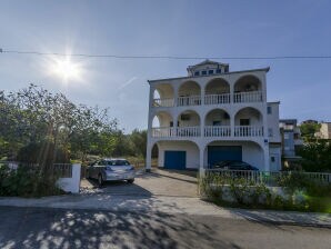 Apartments Tomislav - Arbanija - image1