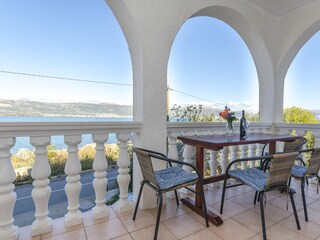 Apartment Arbanija Features 14