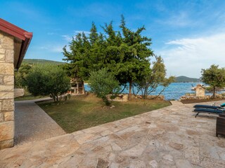 Holiday house Šćitna Environment 28