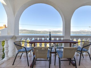 Apartment Arbanija Features 6